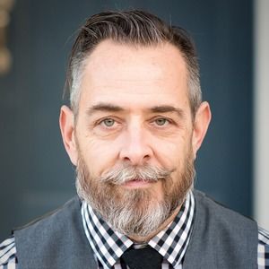 Meet your Posher, Ian